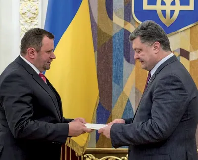 Kijev: nagyköveti megbízólevél átadása Porosenko ukrán elnöknek. (2014)